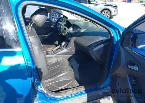 2012 Ford Focus Titanium из США, поврежденный, VIN 1FAHP3J20CL362628